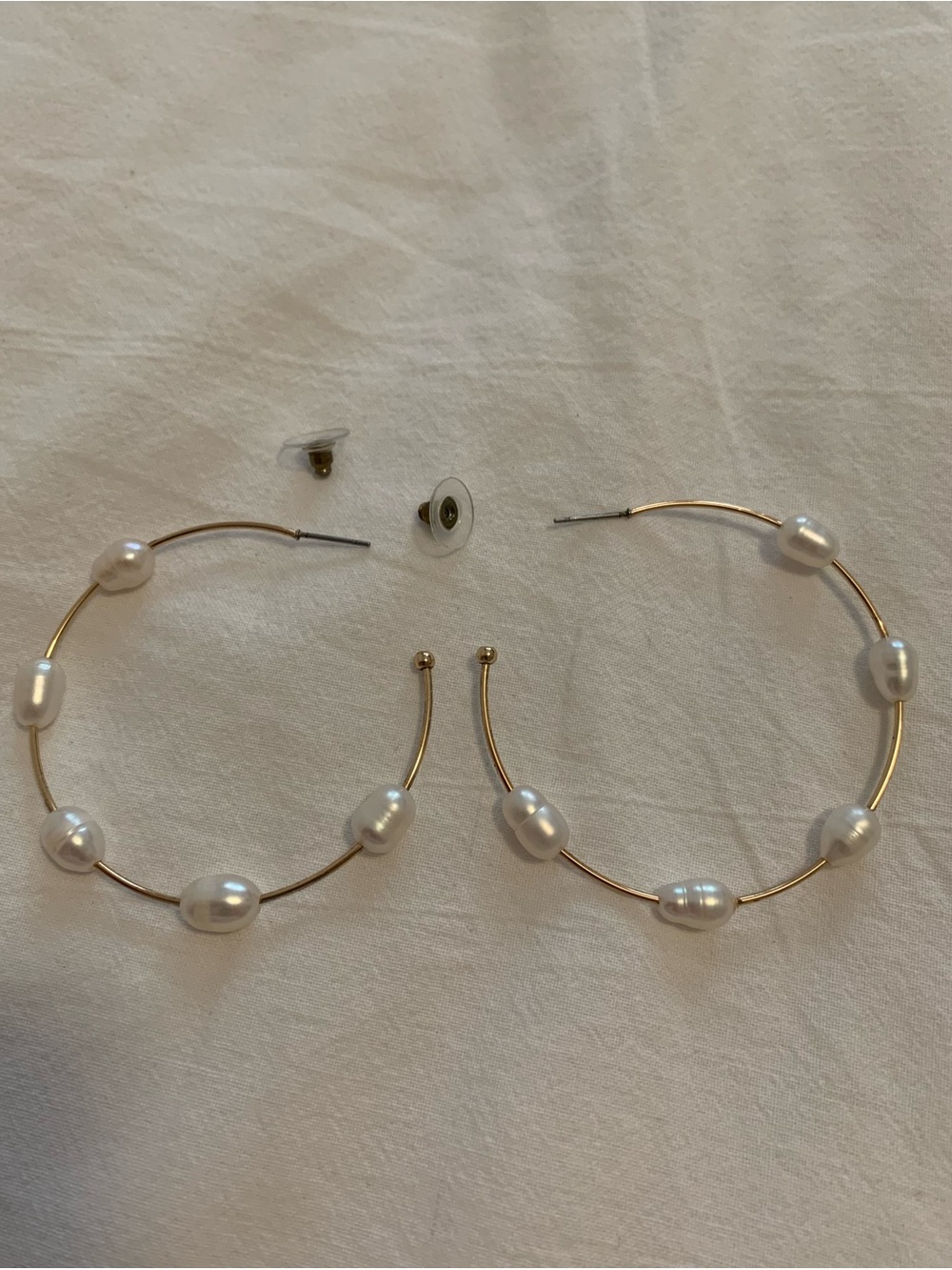 Gold tone Hoop Earrings and ring Set with White freshwater Pearls - Picture 2 of 4